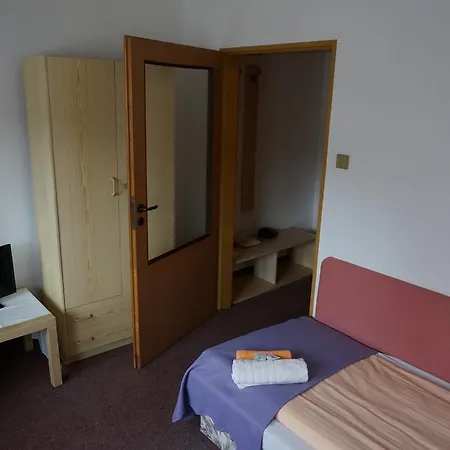 Bella Guest house *